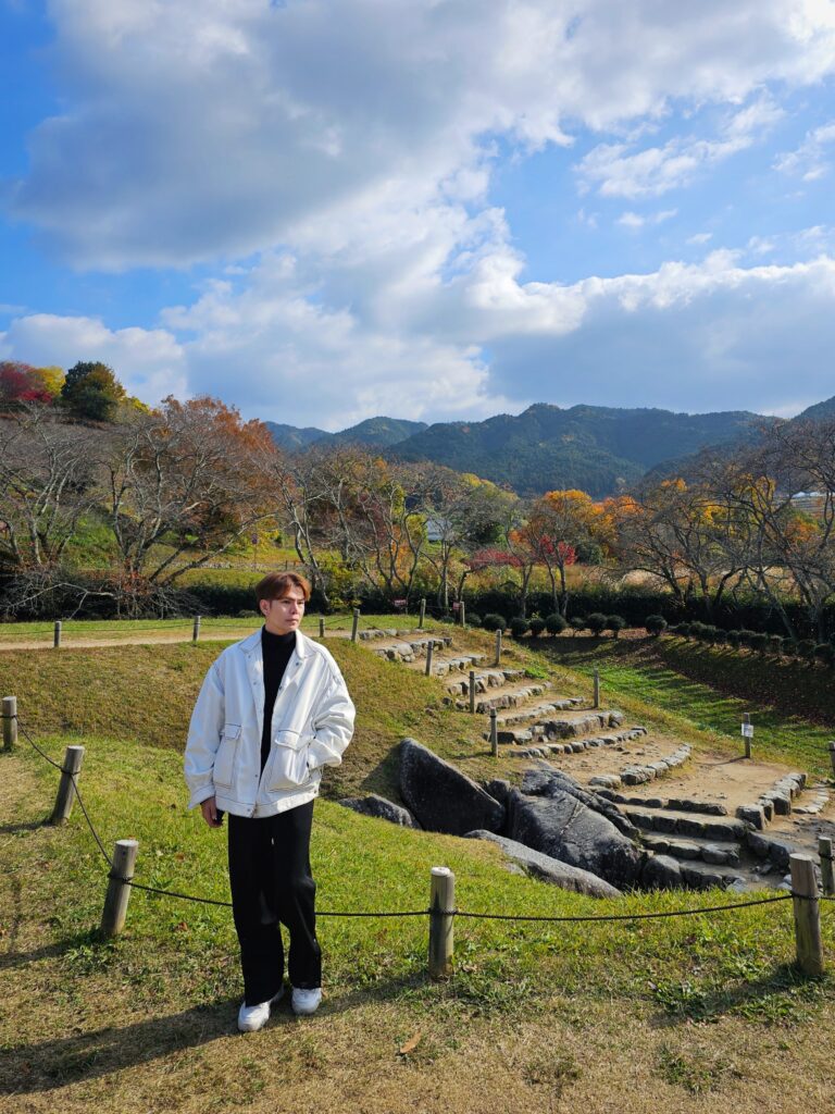navin page travel Ishibutai Japan 2