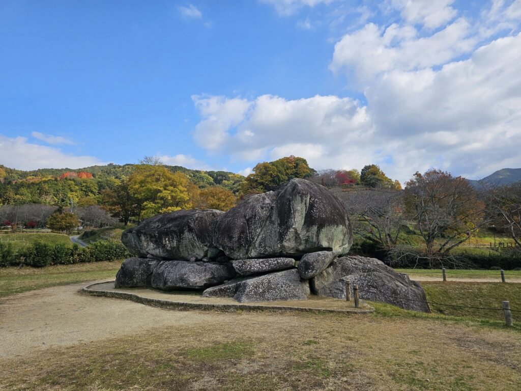navin page travel Ishibutai Japan 3