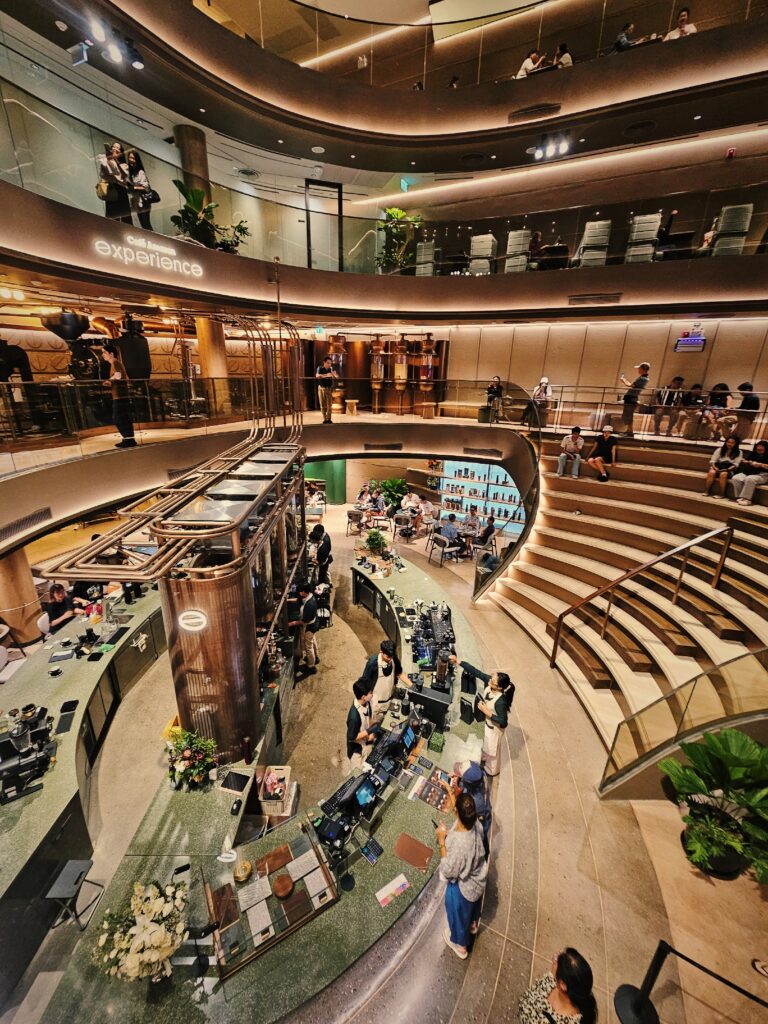 Café Amazon Experience Flagship Store แฟล็กชิปสโตร์แห่งแรกและใหญ่ที่สุดของแบรนด์